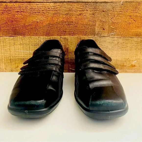 Ecco Shade 3 Strap Velcro Leather Shoes - Picture 7 of 8